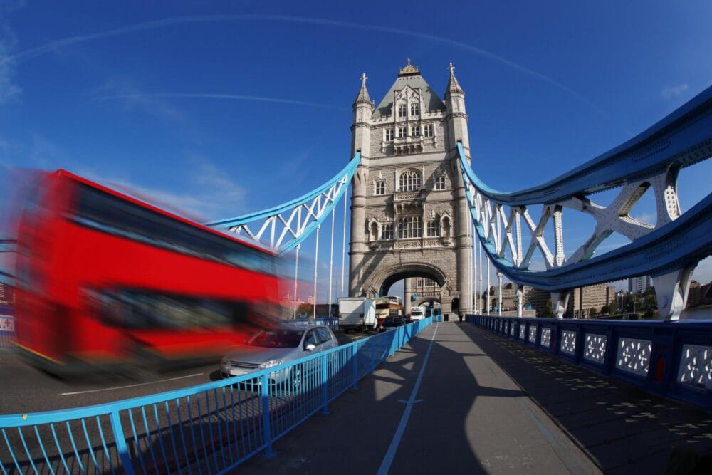 bus au Tower Bridge