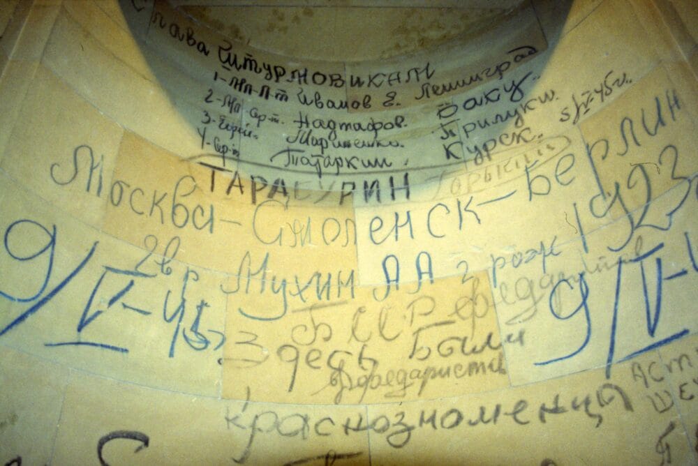 graffitis historiques de 1945 au Reichstag