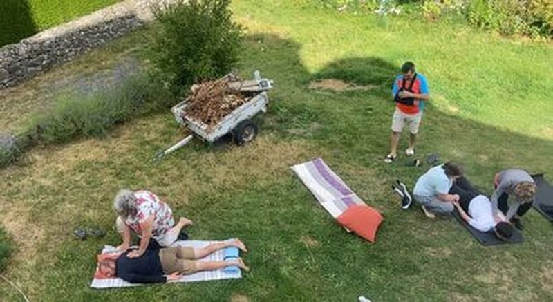 Billet Shiatsu sur futon, sur chaise ou atelier Do In à Albepierre-Bredons