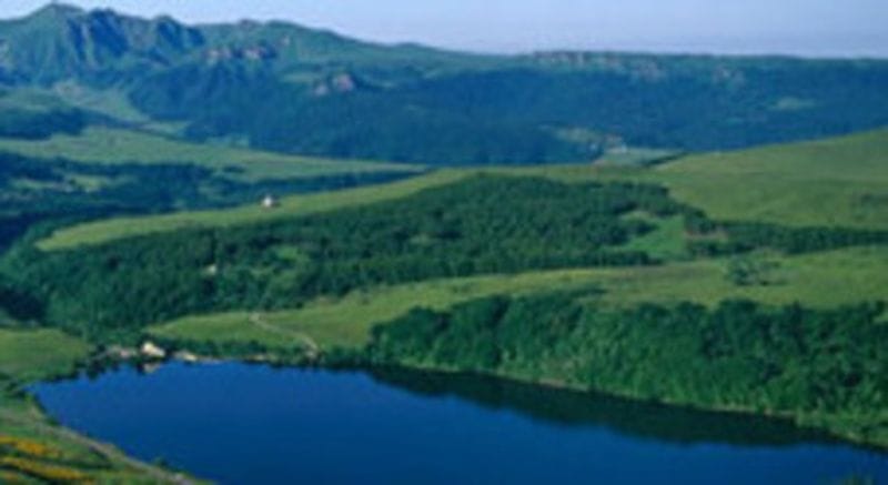 Billet Baptême en hélicoptère à Clermont-Ferrand - Survol des Volcans d'Auvergne
