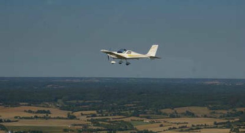 Billet Stage d'initiation en ULM Multiaxes près d'Alençon