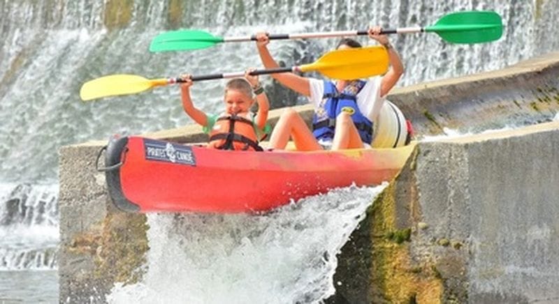 Billet 8 km de descente de rivière en canoë en Ardèche à Salavas : La Rackham