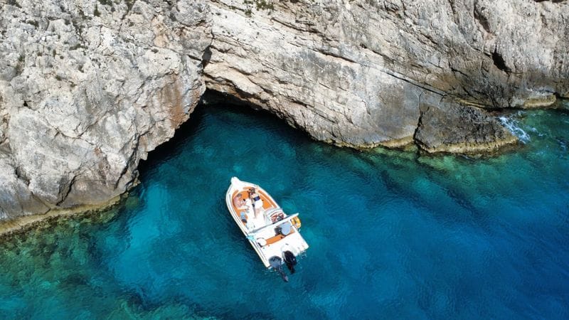 Billet Excursion privée en bateau à moteur autour de Zola