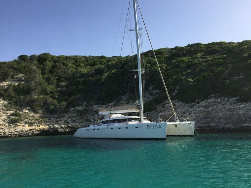 Billet Passez 9 heures à naviguer autour de Porto-Vecchio en catamaran.