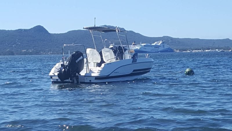 Billet Découvrez les rivages de Porto-Vecchio : une excursion d'une journée complète à bord d'un bateau à moteur