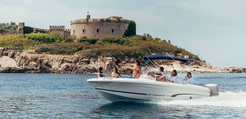 Billet Plongez dans le plaisir : une escapade magique d'une demi-journée en bateau à moteur à Herceg Novi