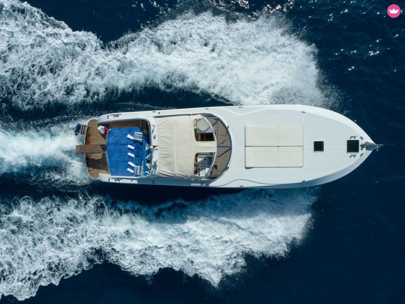 Billet Votre yacht privé à St Tropez, en direction du Cap Taillat