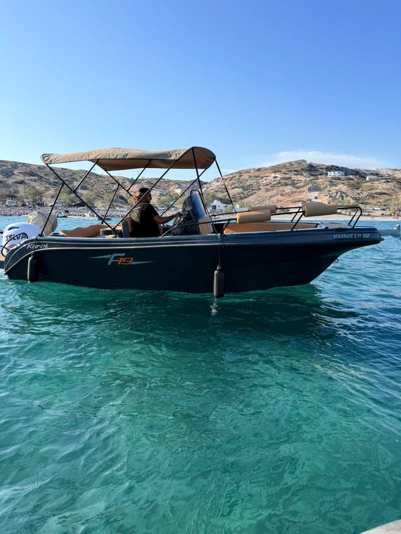 Billet Grotte de Kleftiko et de Sykia – Excursion privée en bateau | 5 heures