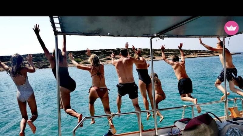 Billet 2h30 à Paros : louez un bateau à moteur et profitez-en