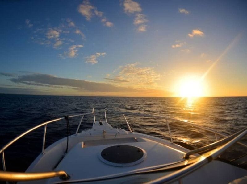 Billet Une nuit étoilée : apéritif et DJ à Caminia Bay