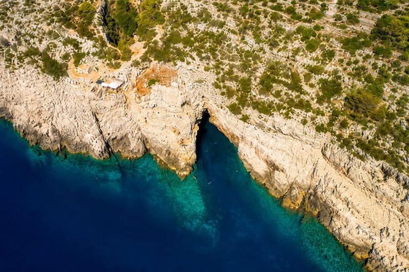 Billet Excursion d'une demi-journée à la grotte d'Ulysse au départ de Saplunara
