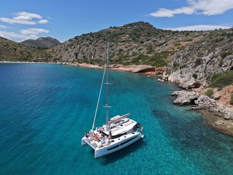 Billet Escapade privée premium d'une journée à bord du catamaran Marta – Nauplie et golfe Argolique