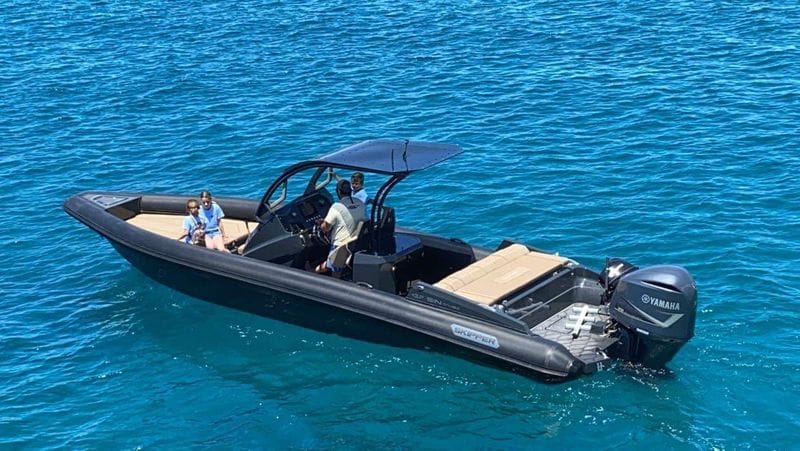 Billet Découvrez les rivages de Paros : une excursion d'une journée complète à bord d'un bateau à moteur