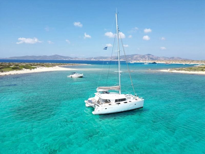Billet Aventure d'une journée complète en voilier vers Paros et Mikri Vigla