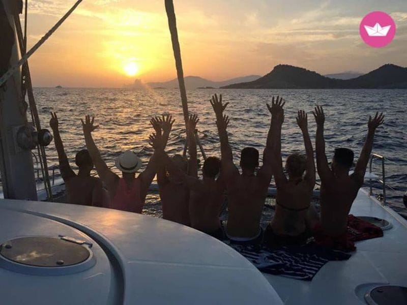 Billet Location de catamaran pour admirer le coucher de soleil depuis Formentera