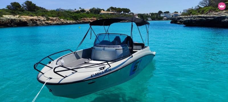 Billet Découvrez Minorque depuis la mer : journée complète exclusive au départ de Ciutadella