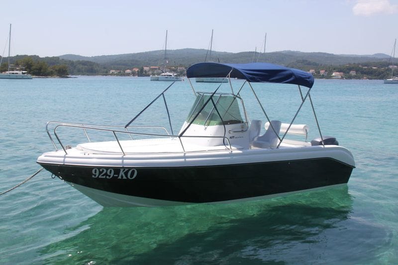 Billet Découvrez Korčula : une journée ensoleillée en bateau à moteur