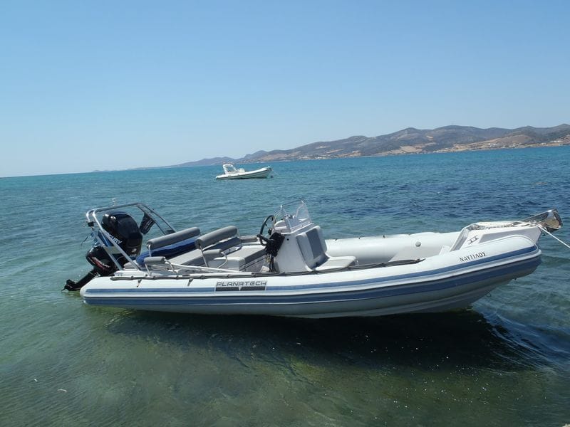 Billet Excursion privée en bateau à moteur autour de Paros