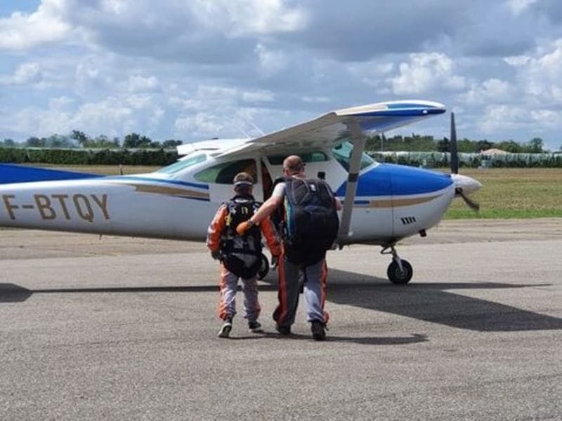 Billet Saut en Parachute en tandem à Villefranche-de-Rouergue