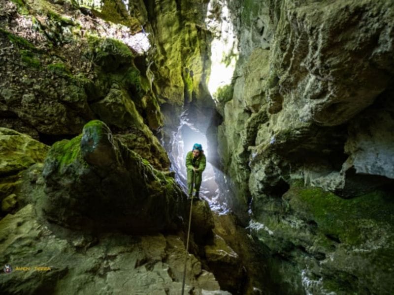 Billet Spéléologie dans la Grotte des Deux-Avens (07)