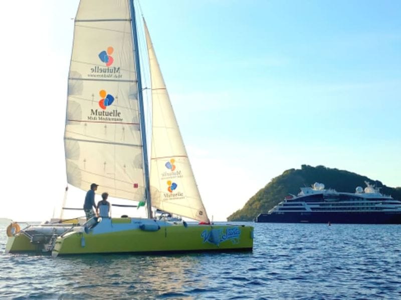 Billet Matinée en catamaran à voile dans Les Saintes (971)
