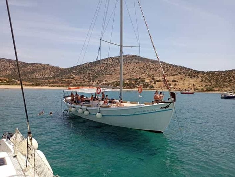 Billet Croisière en yacht premium : Naxos et Koufonisia | Déjeuner et cocktails