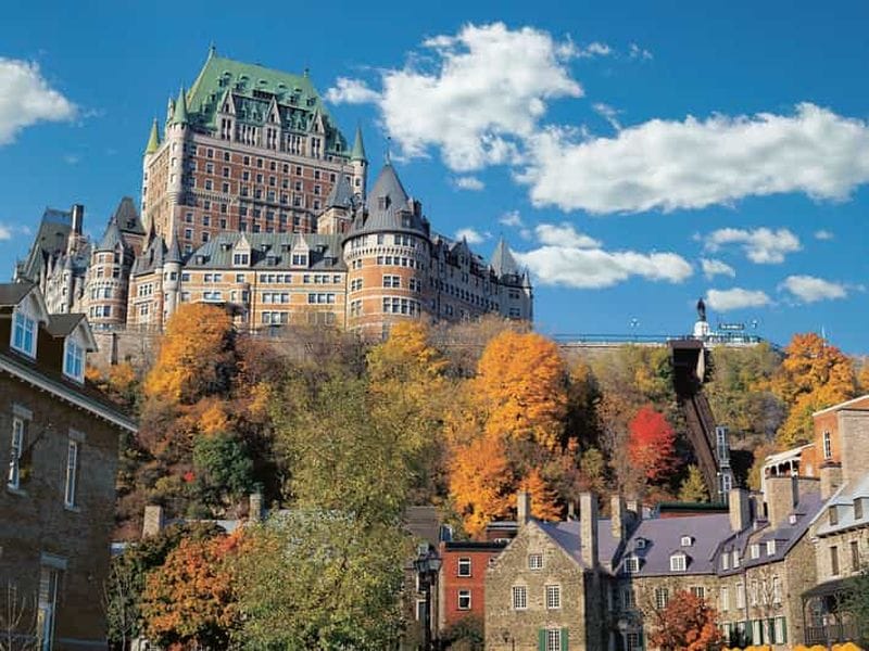 Billet Au départ de Montréal : Excursion d'une journée à Québec et aux chutes Montmorency