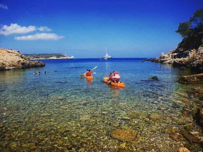 Billet Ibiza : visite guidée en kayak de la baie de Xarraca