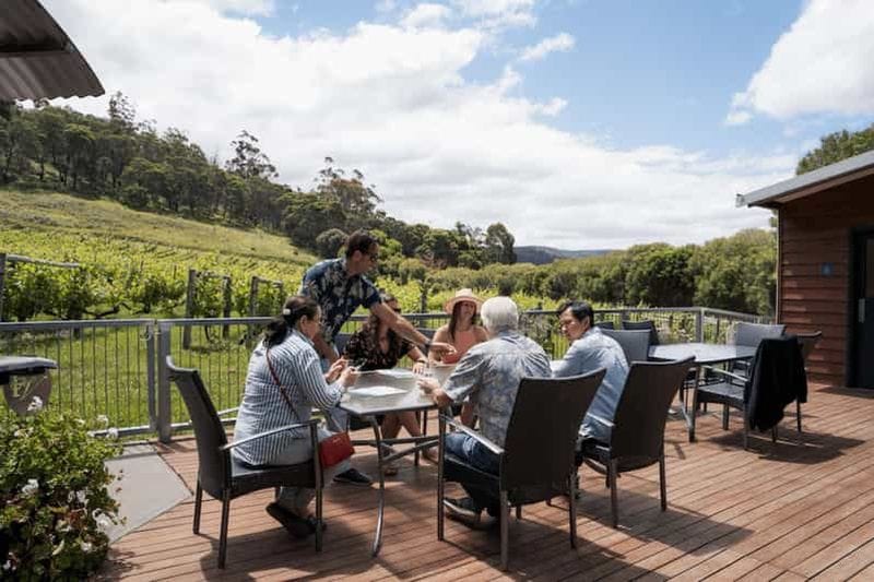 Billet Bicheno : visite de 3 vignobles avec assiette de fromages et dégustation