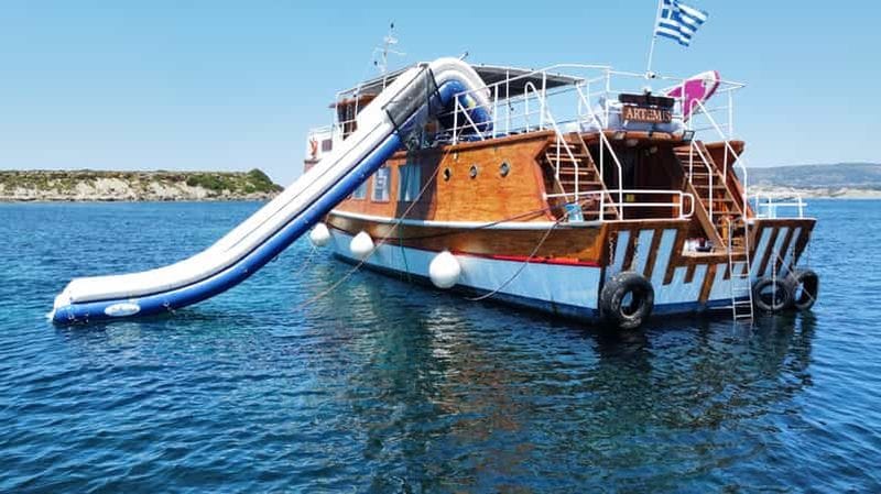 Billet Argostoli : Croisière en bateau d'une journée avec déjeuner