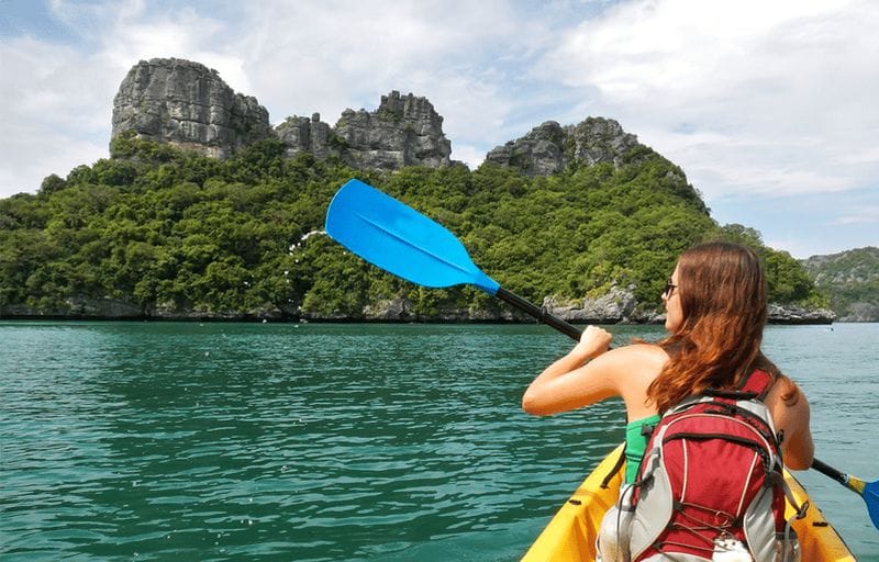 Billet Vang Vieng : visite d'une journée avec kayak, tyrolienne et rafting