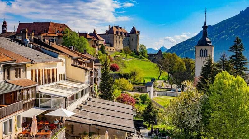 Billet Région Gruyères : Château, Fromage & Chocolat – Van privé depuis Genève