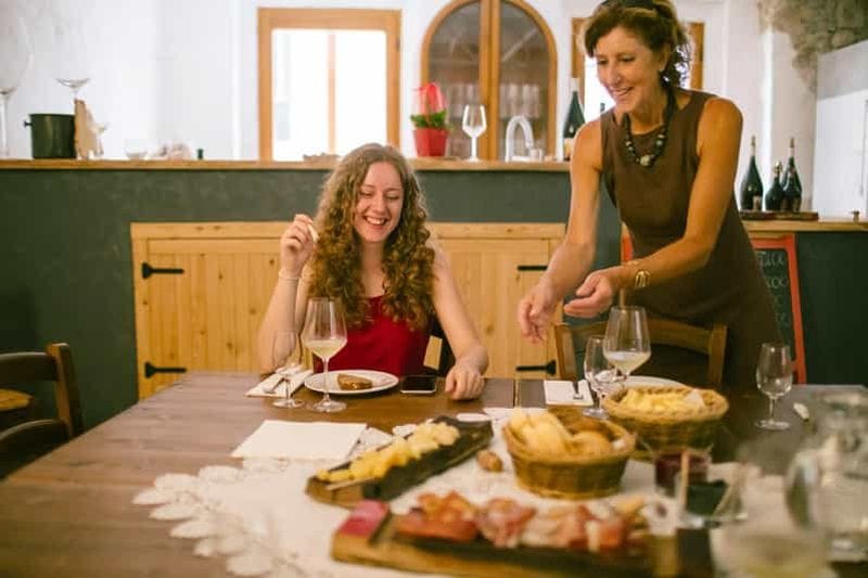 Billet Mezzocorona : dégustation de vins et visite de la cave avec apéritif