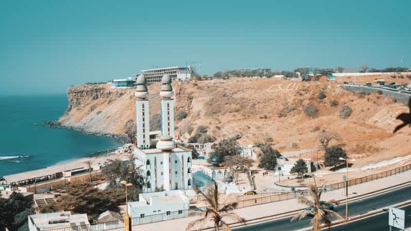 Billet Visitez les monuments, les mosquées, les marchés et les cathédrales de Dakar.