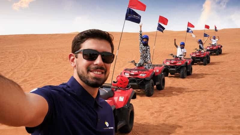 Billet Safari dans le désert de Dubaï - Balade à dos de chameau, sandboard et 30 minutes de quad