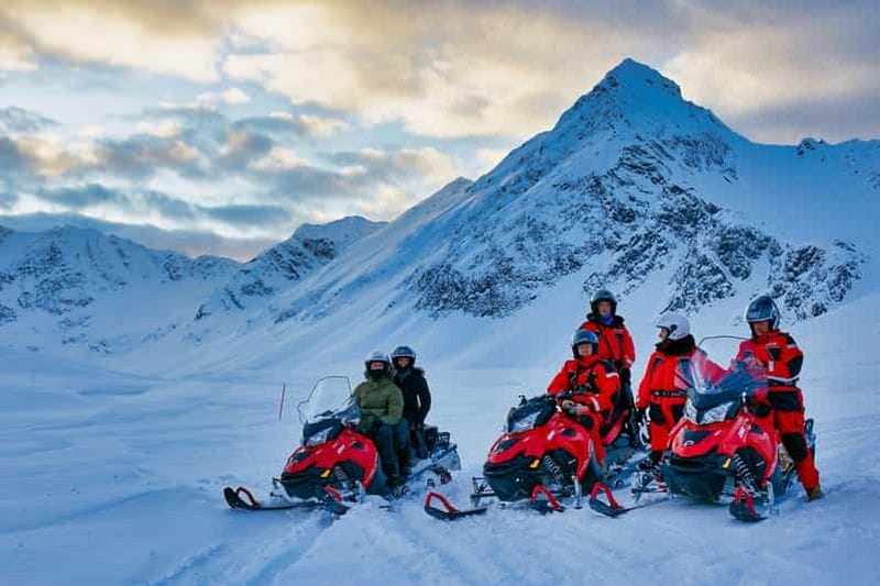 Billet Tromsø : excursion guidée en motoneige dans les Alpes de Lyngen