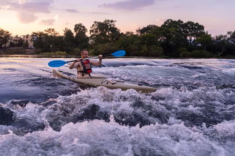Billet Excursion en kayak avec guide de la région