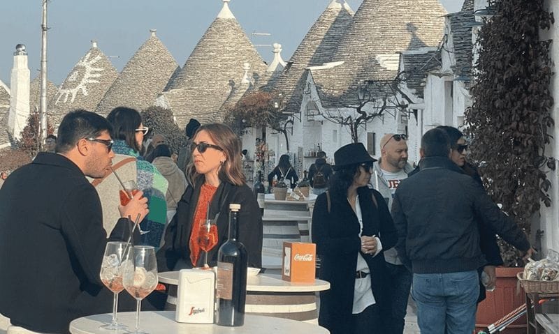Billet Alberobello : visite à pied avec dégustation et apéritif