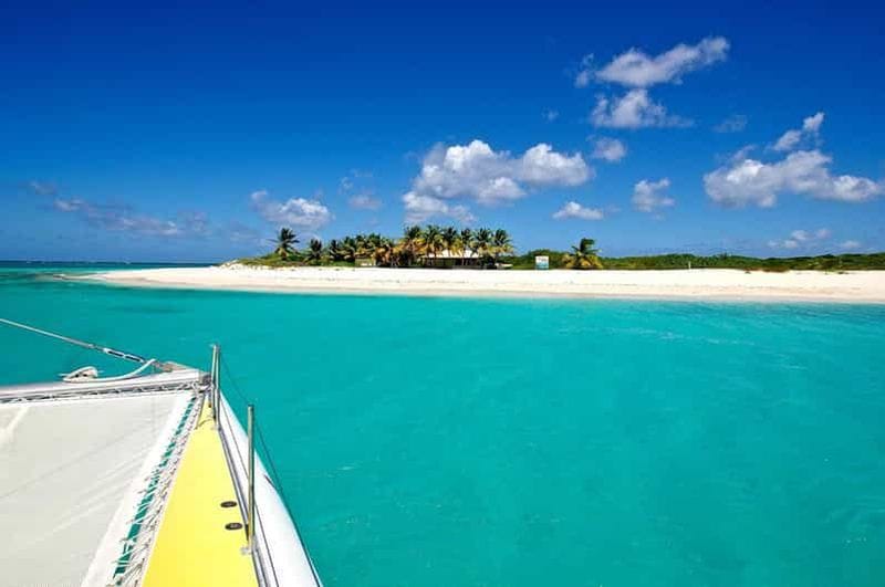 Billet PRICKLY PEAR - JOURNÉE COMPLÈTE AVEC DÉJEUNER ET OPEN BAR - EXCURSION EN CATAMARAN