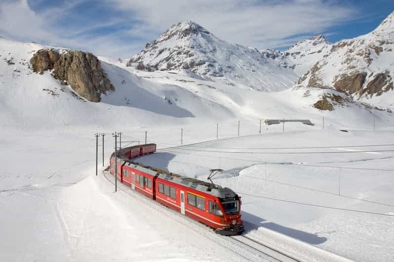 Billet Depuis Milan : excursion d'une journée à Saint-Moritz en train Bernina