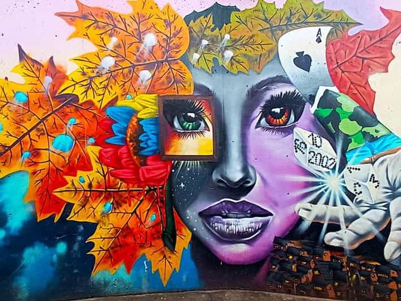 Billet Medellín : visite des graffitis de la Comuna 13 avec dégustation de cuisine de rue et trajet en téléphérique