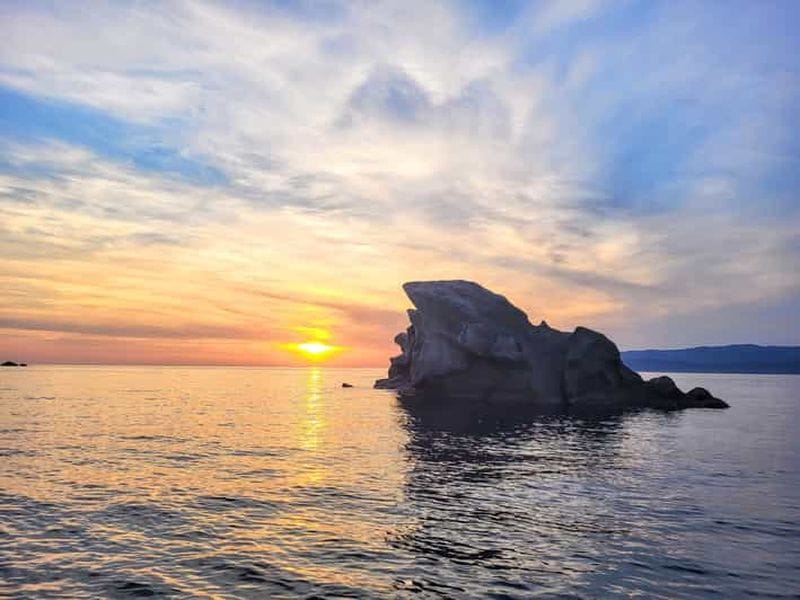 Billet Valinco : sortie en bateau de 2 heures au coucher du soleil avec rosé corse