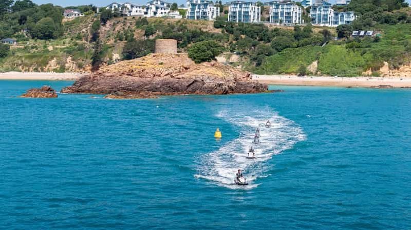 Billet Jersey : excursion en jet-ski sur la côte sud-ouest depuis St. Aubin