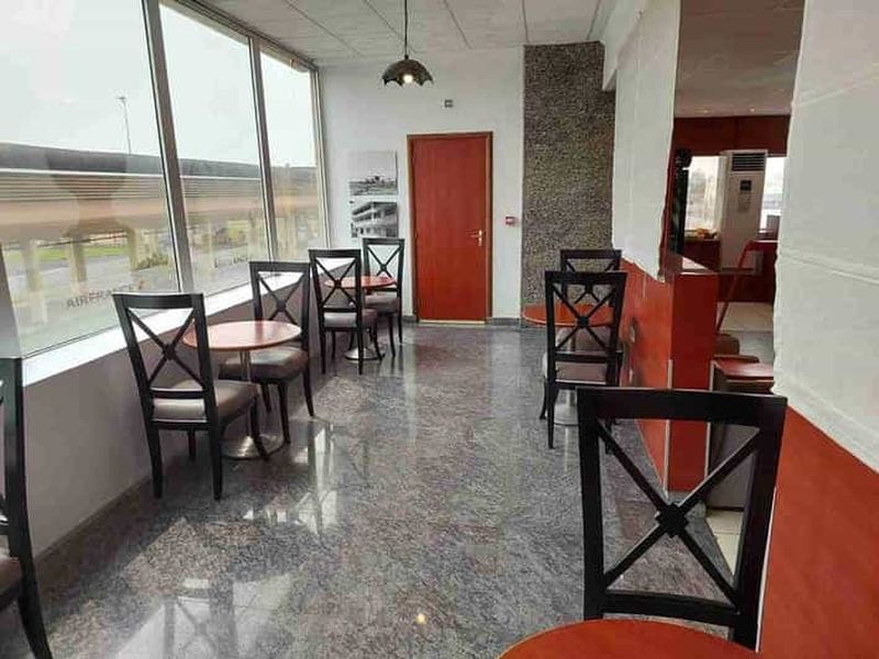 Billet Accès au salon Air France de l'aéroport international DLA de Douala
