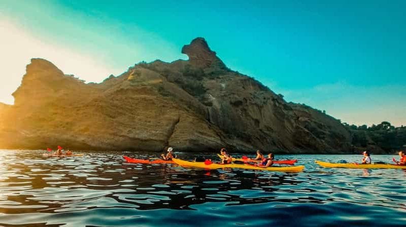 Billet La Ciotat : Visite guidée en kayak dans le parc national des Calanques