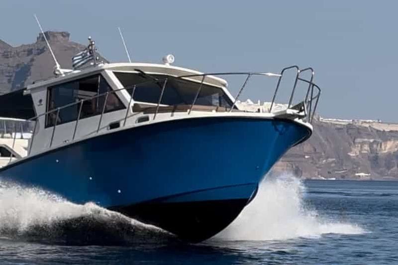 Billet Santorin Tour en bateau privé de pêche - BBQ, plongée en apnée