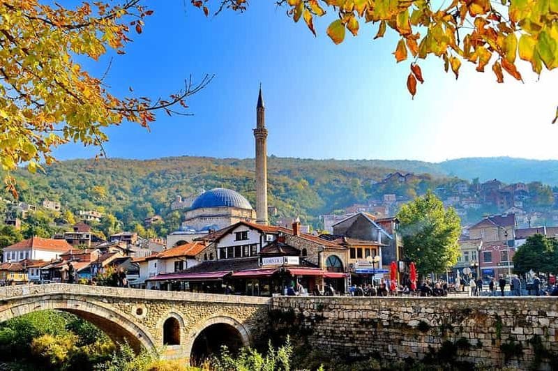 Billet Pristina : excursion privée d'une journée à Peja et Prizren