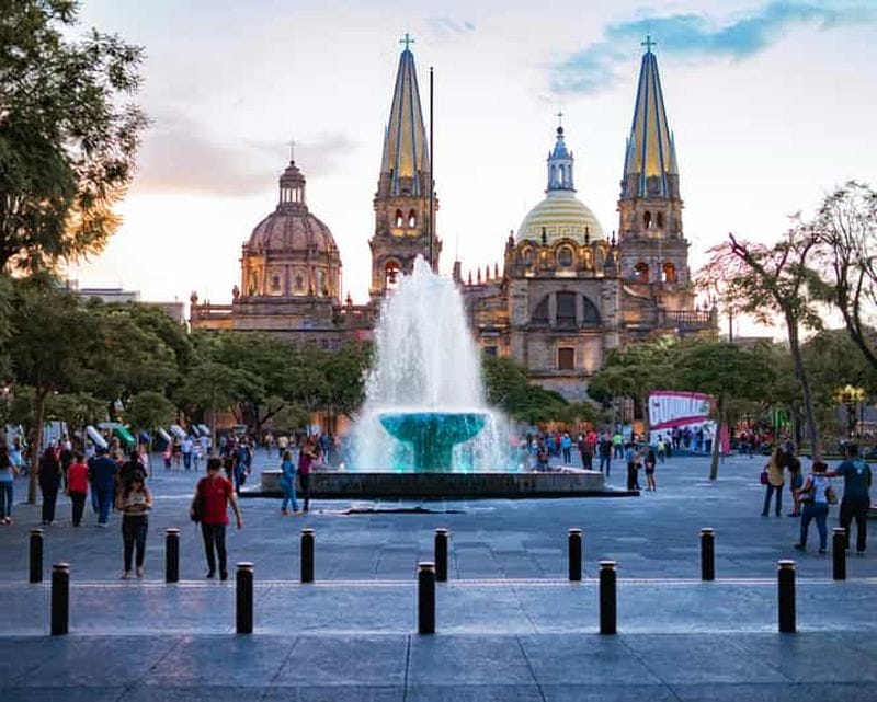 Billet Visite à pied du centre ville de Guadalajara