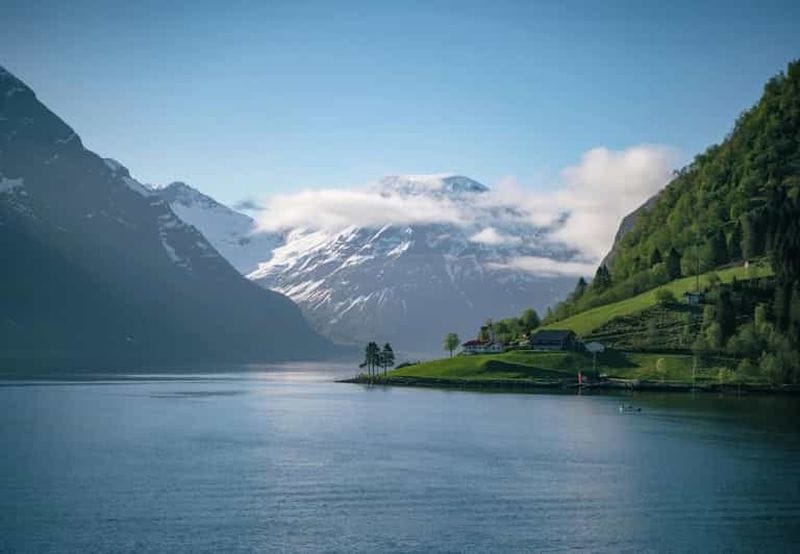 Billet Croisière aller-retour dans le fjord Hjørundfjord au départ d'Ålesund