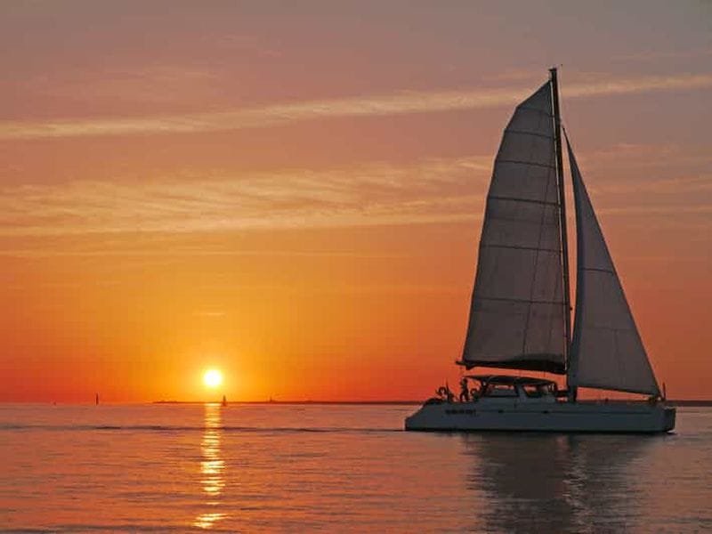 Billet La Rochelle : croisière de 2 h au coucher du soleil
